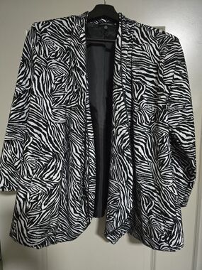 Zebra Print Open Front Women's Jacket - Black & White